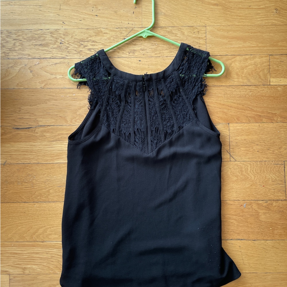 Black party tank
